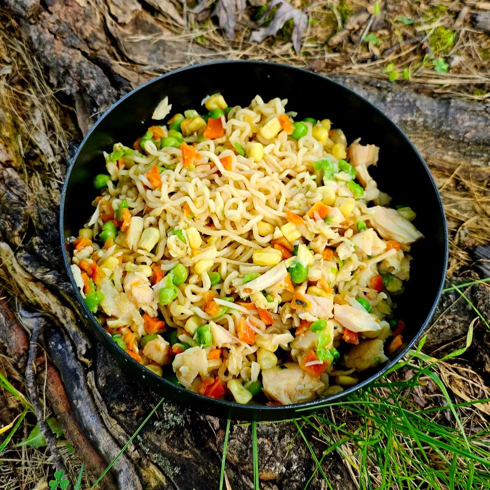 Exploring Pancit Canton Chow Mein: A Filipino Noodle Delight