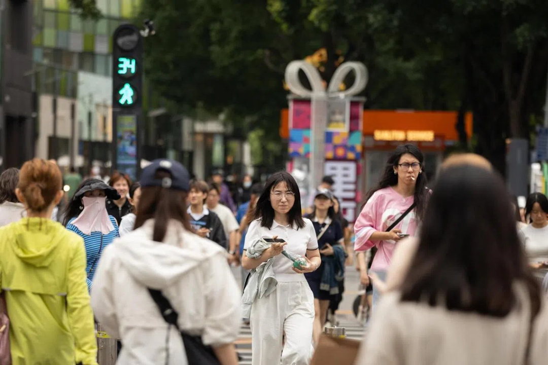 China's Burger Boom: Fast-Food Chains Race to Capture Growing Market